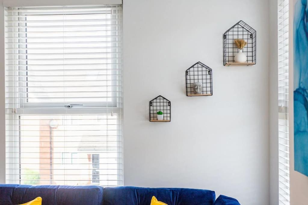 2 Bed Apartment Near The Beach サウスエンド・オン・シー エクステリア 写真