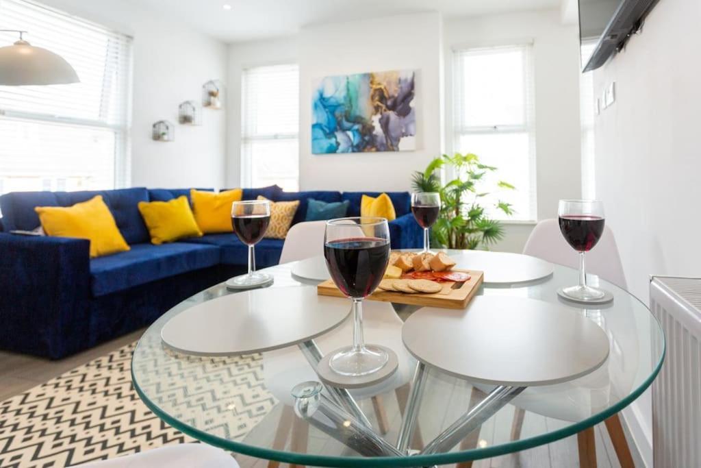 2 Bed Apartment Near The Beach サウスエンド・オン・シー エクステリア 写真