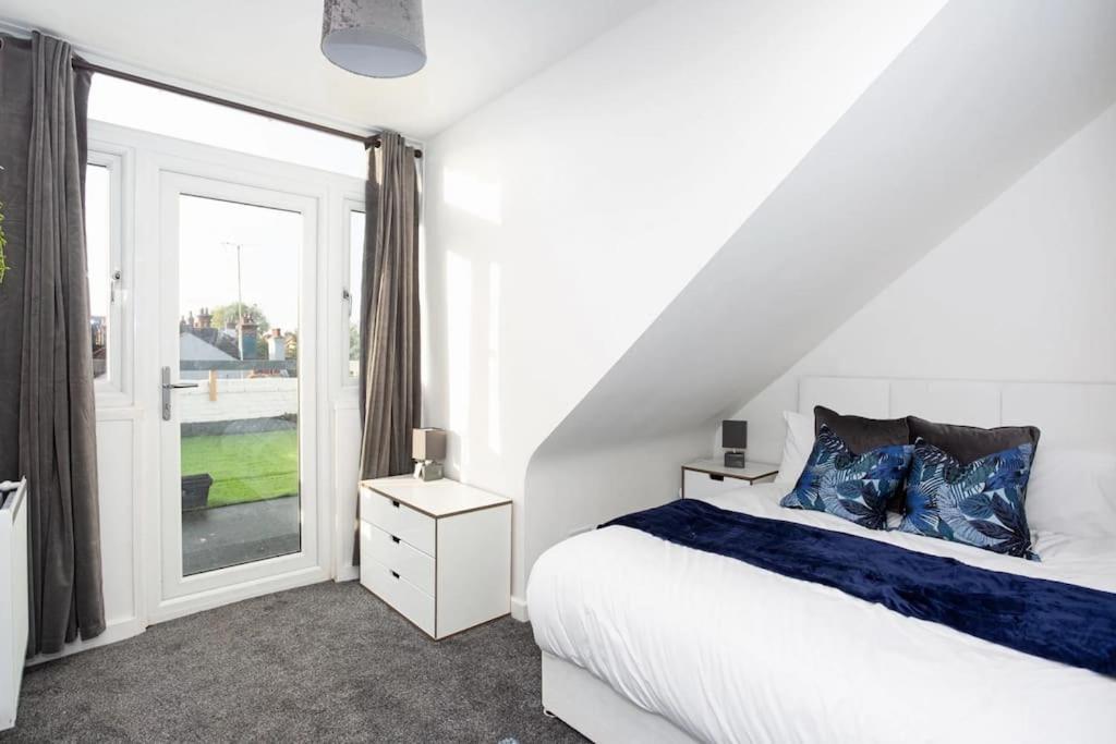2 Bed Apartment Near The Beach サウスエンド・オン・シー エクステリア 写真